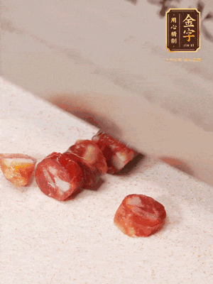 BB贝博艾弗森
香肠切成圆片，姜切丝